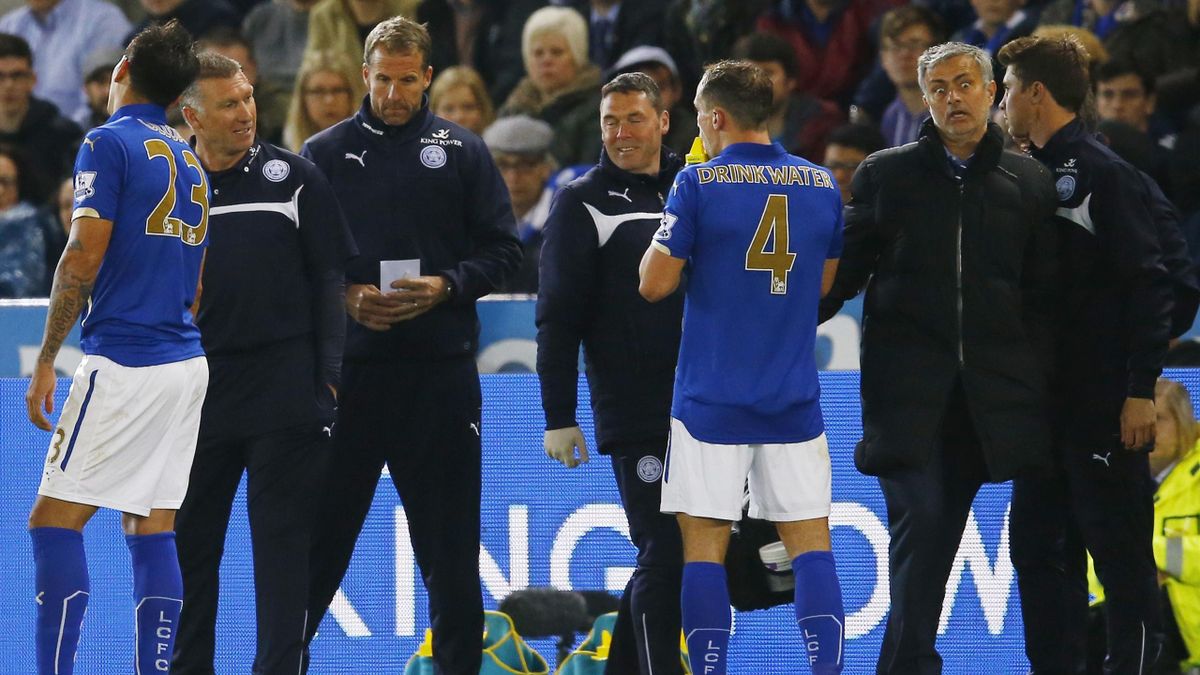Watch: Nigel Pearson calls journalist 'an ostrich' in bizarre rant ...