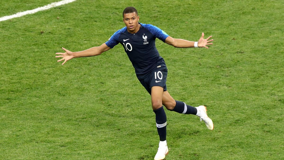 Football News - Kylian Mbappe picks up top honour as French Player of the  Year - TNT Sports