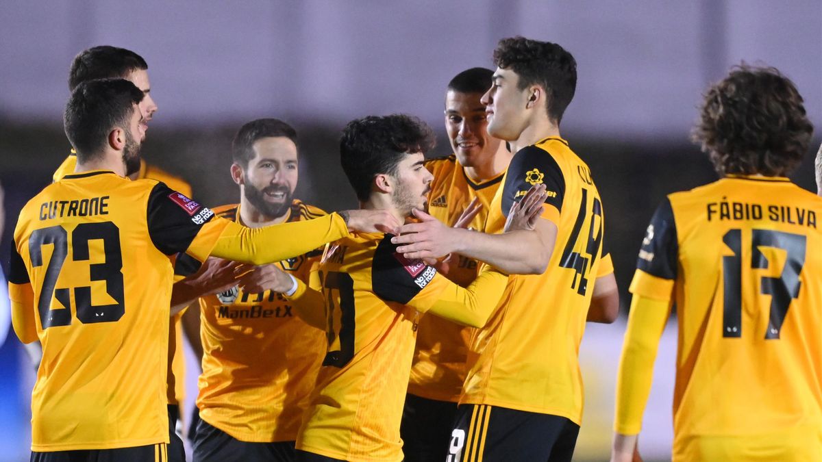 Vitinha stunner helps Wolverhampton Wanderers edge Chorley in fourth round of FA Cup - TNT Sports