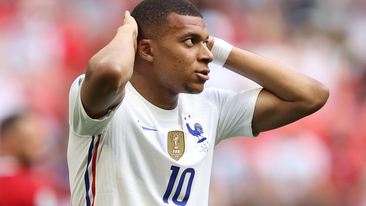 mens running shoes finish line