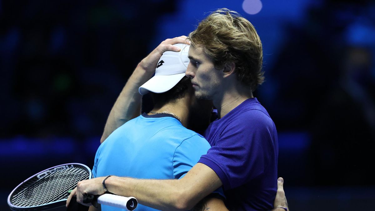 ATP Finals - Emotional Alexander Zverev 'felt like crying' after Matteo  Berrettini heartbreak - Day 1 diary - TNT Sports