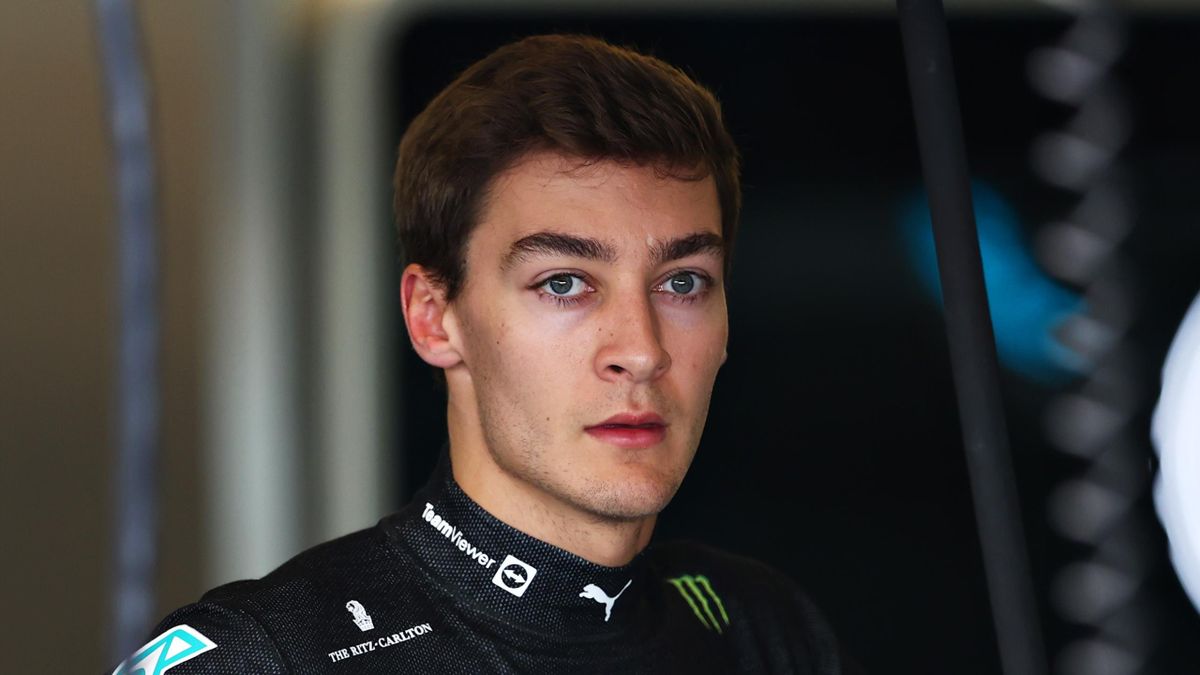 George Russell changes helmet colour out of respect for Michael Schumacher ahead of Mercedes W13 unveiling - TNT Sports