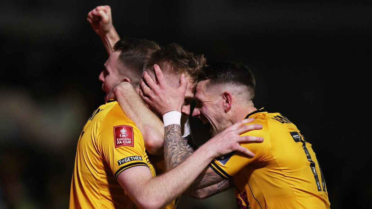 Newport County 24 Manchester United Visitors squeak into FA Cup fifth