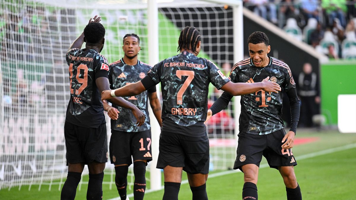 Harry Kane Secures Victory for Bayern Munich with Penalty Against SC Freiburg