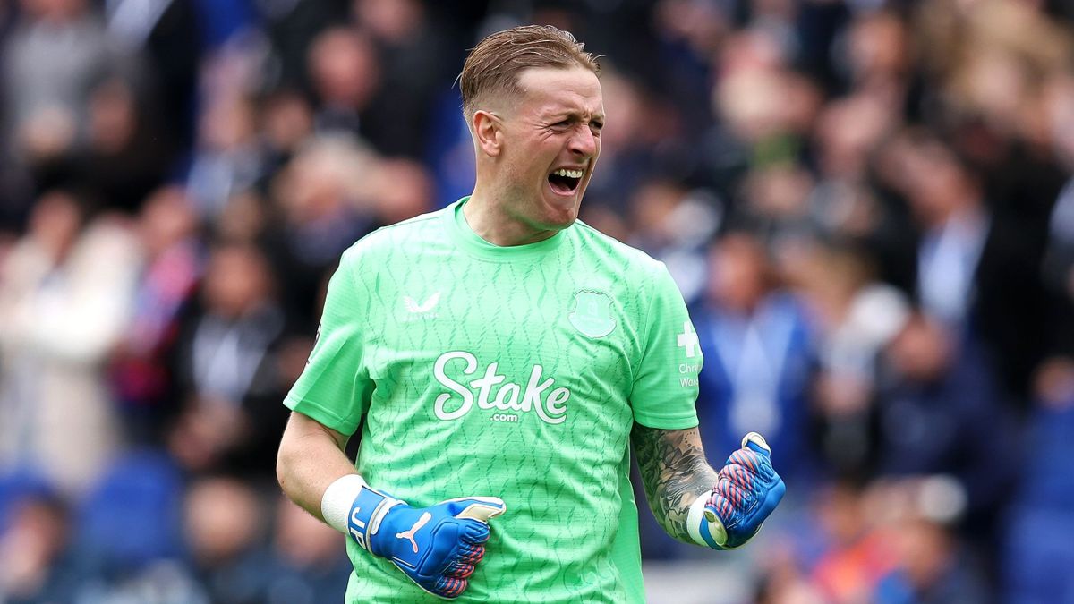 Jordan Pickford signs new Everton contract until 2029, England  international 'over the moon' - TNT Sports