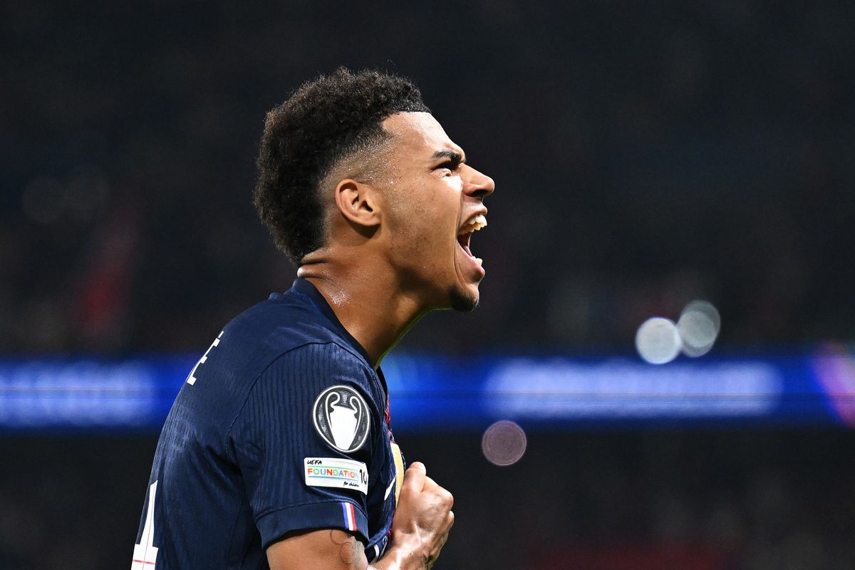 Paris Saint-Germain 2-0 Liverpool result - Khvicha Kvaratskhelia ...