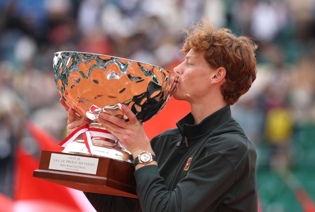 Incredible' Jannik Sinner stuns Carlos Alcaraz to win Monte-Carlo Masters  and become world No. 1 ahead of 2026 French Open at Roland-Garros - TNT  Sports