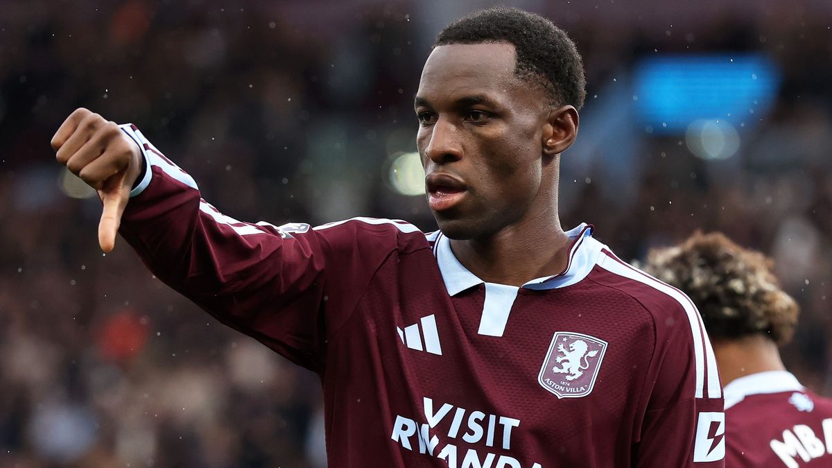 Zion Suzuki hailed by Matty Cash after Aston Villa end Manchester City ...