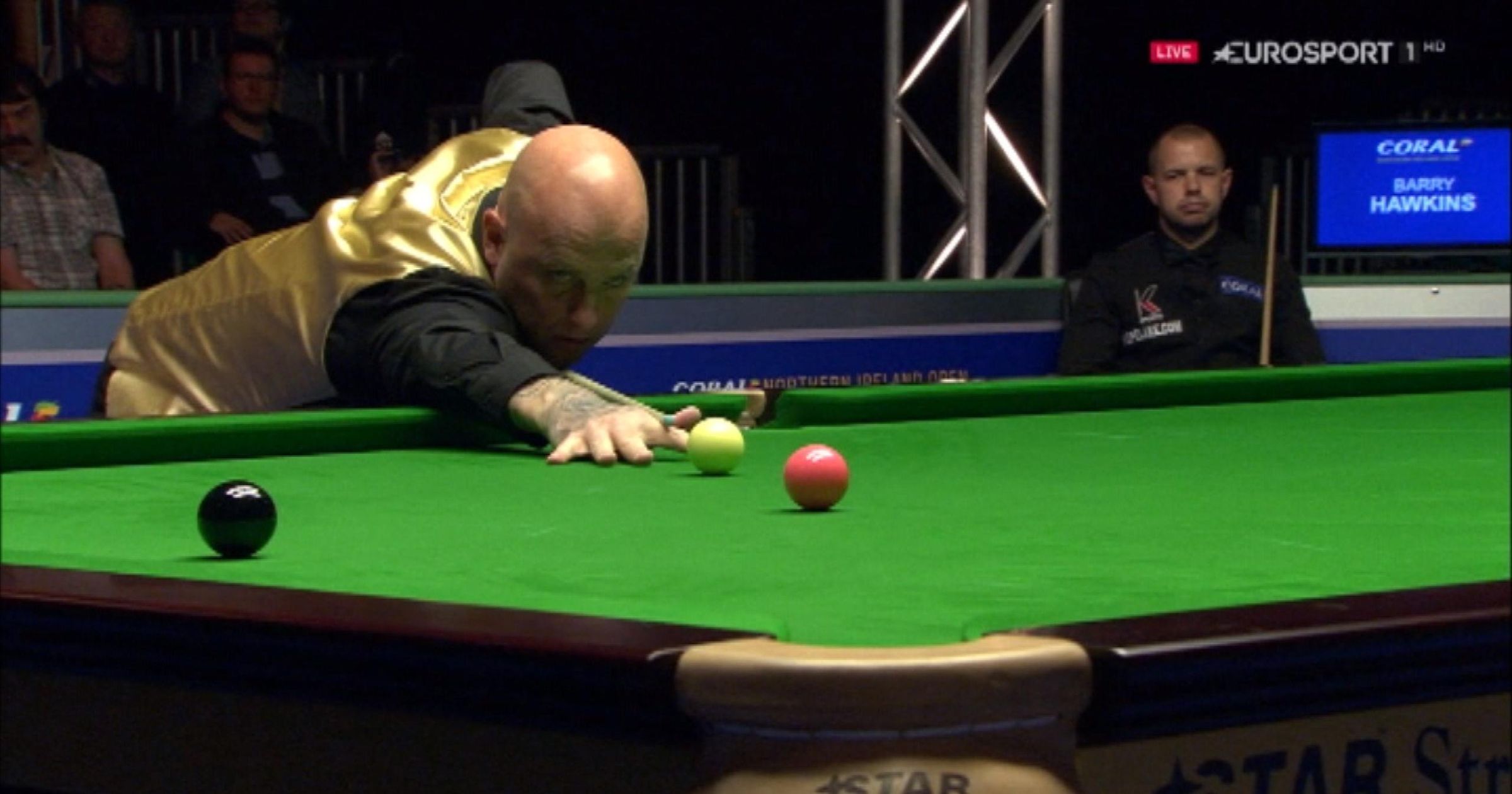 Mark King enjoys 110 break in final - Snooker video - TNT Sports
