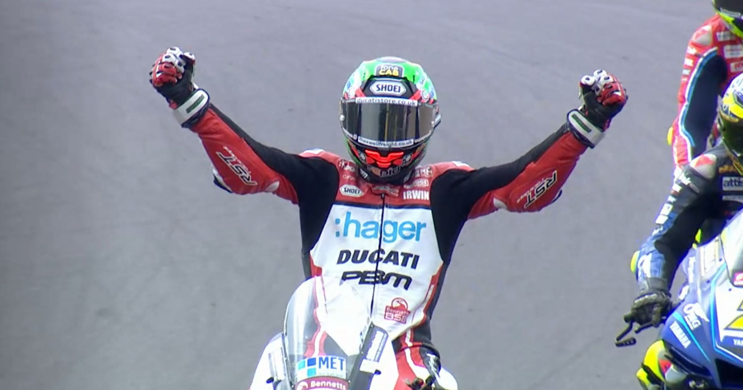 Glenn Irwin prevails in four-way fight to take victory in Race 2 at ...