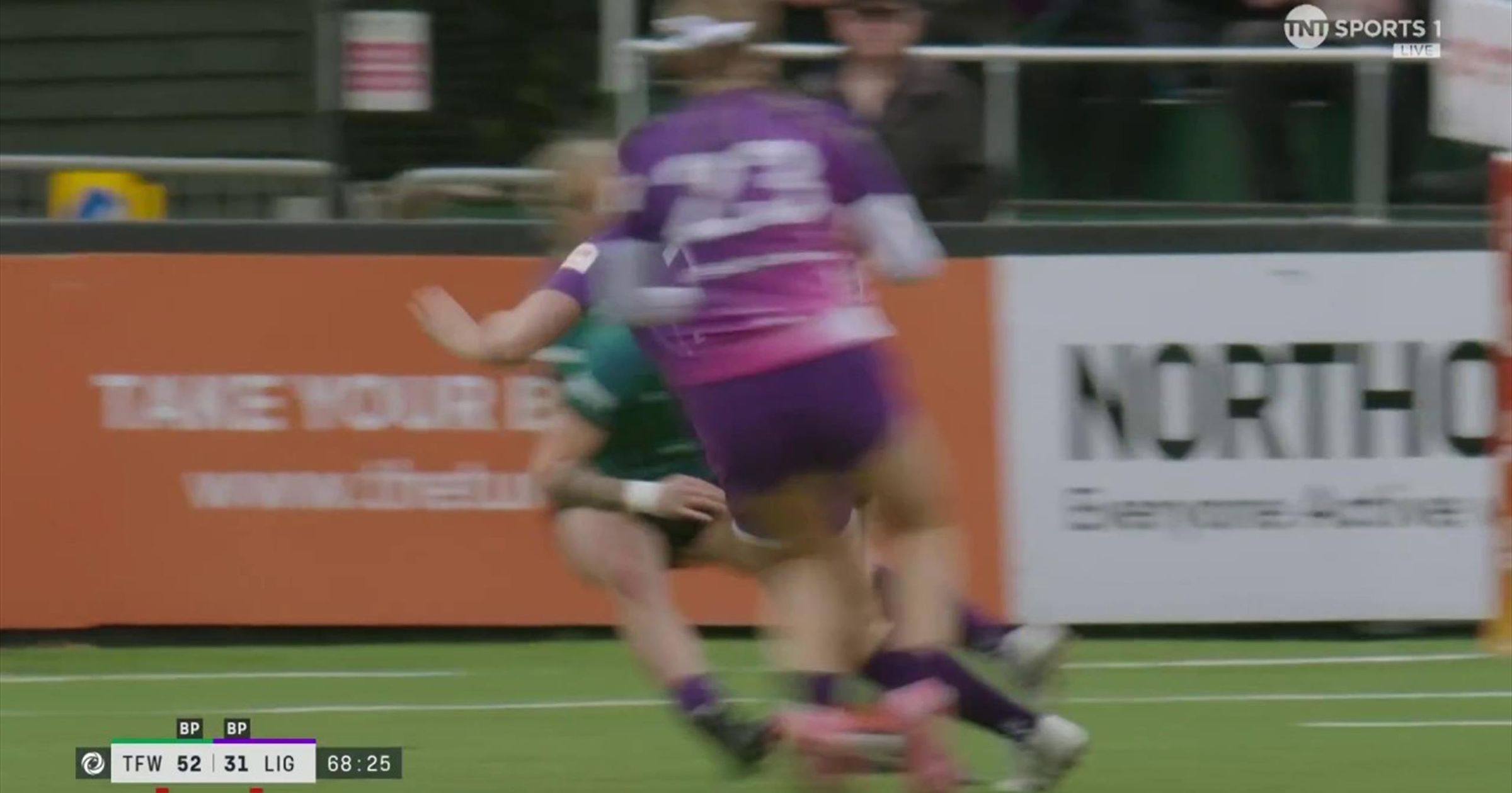 ‘Turnover after turnover’ – Emma Uren runs in for Trailfinders at end ...