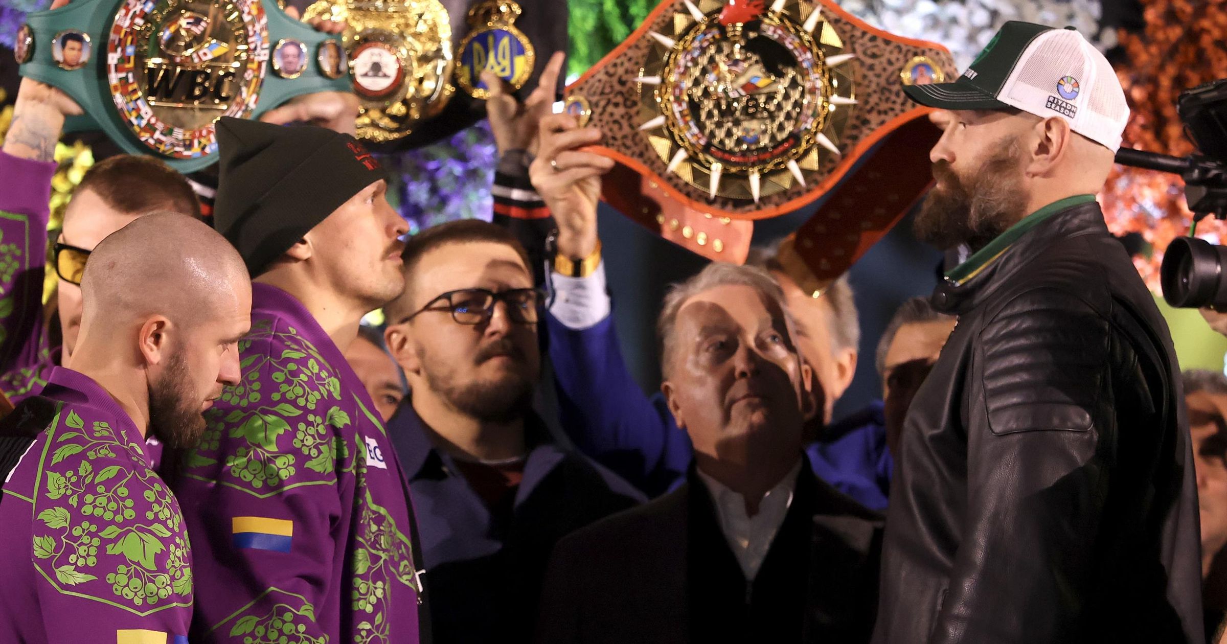 Usyk v Fury 2: Tyson Fury weighs in at career-heaviest 281lbs, wearing ...