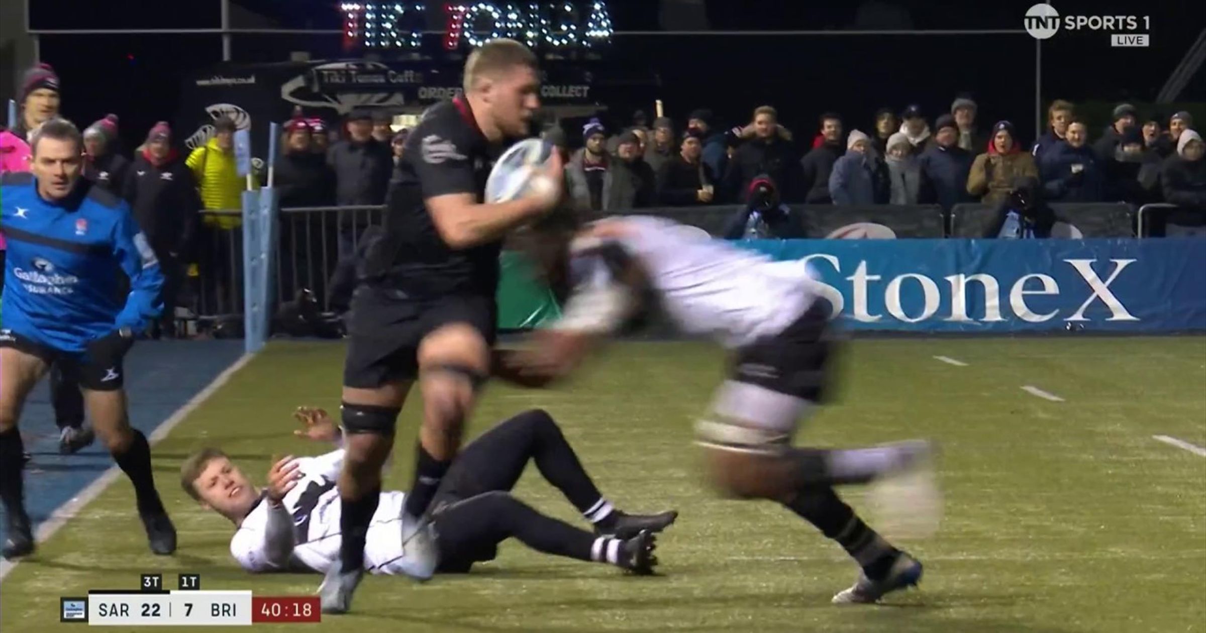 ‘Outrageous’ – Tom Willis scores sublime Saracens breakaway try after ...