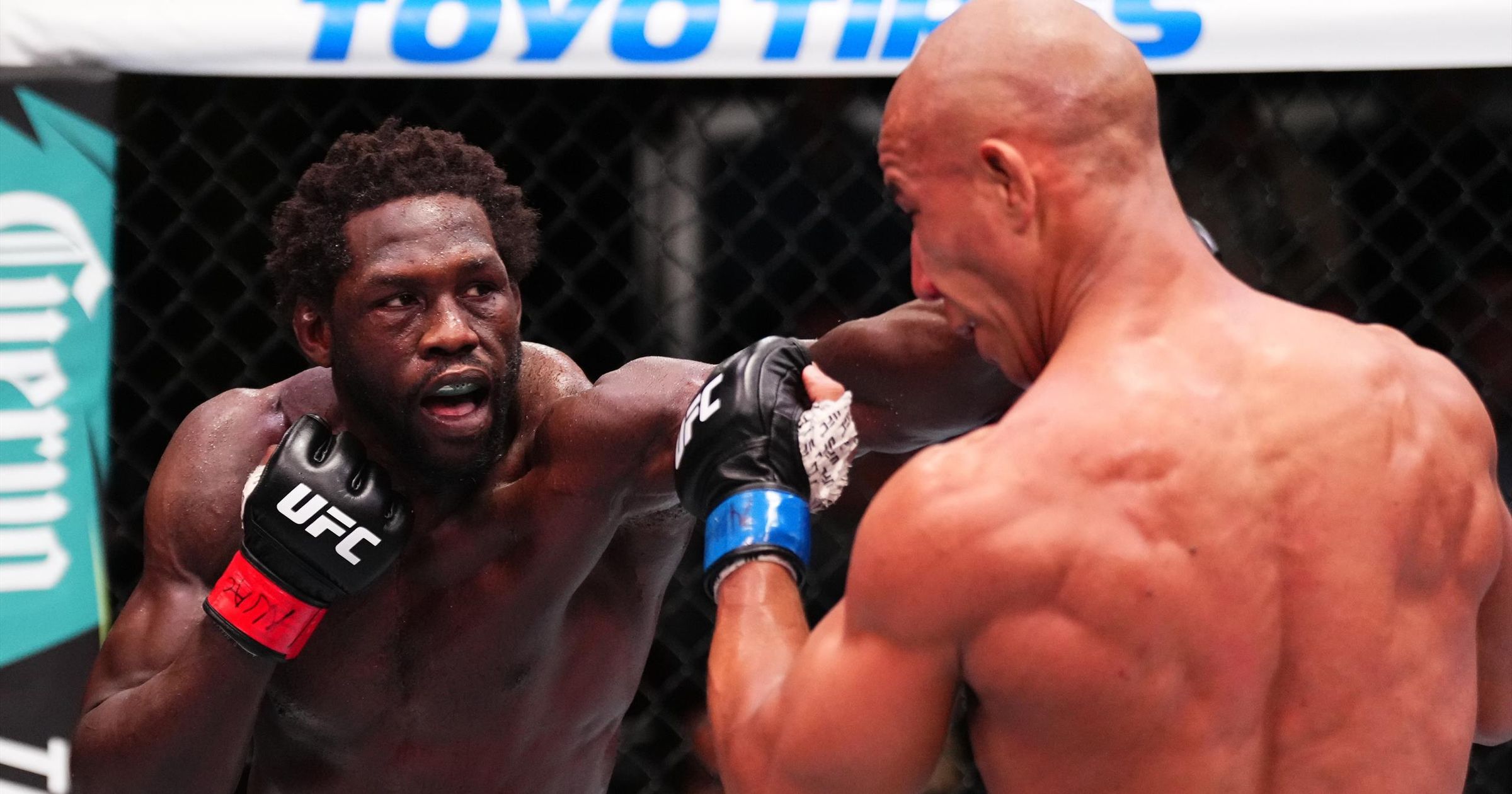 UFC Fight Night 251: Jared Cannonier finishes Gregory Rodrigues in ...