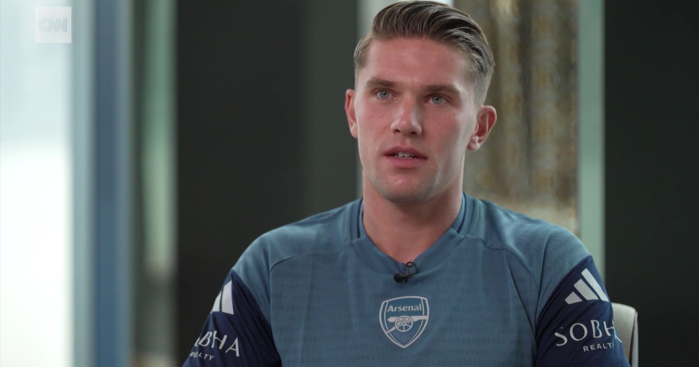 Viktor Gyokeres on adjusting to life at Arsenal and ‘honour’ of wearing iconic number 14 jersey - ‘It’s been a lot’ - Football video - TNT Sports
