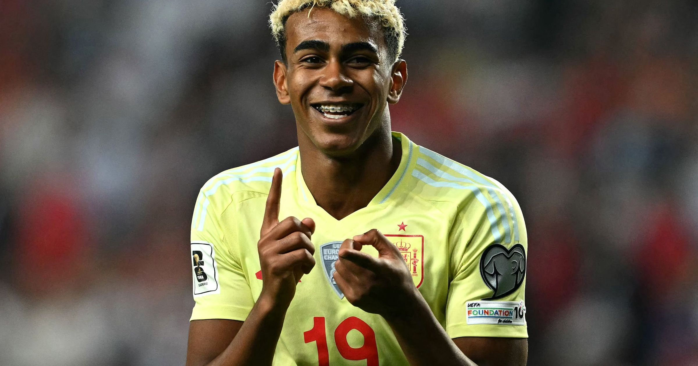 Barcelona star Lamine Yamal sets sights on securing several Ballon d'Or  awards during his career - 'I dream of winning many' - TNT Sports