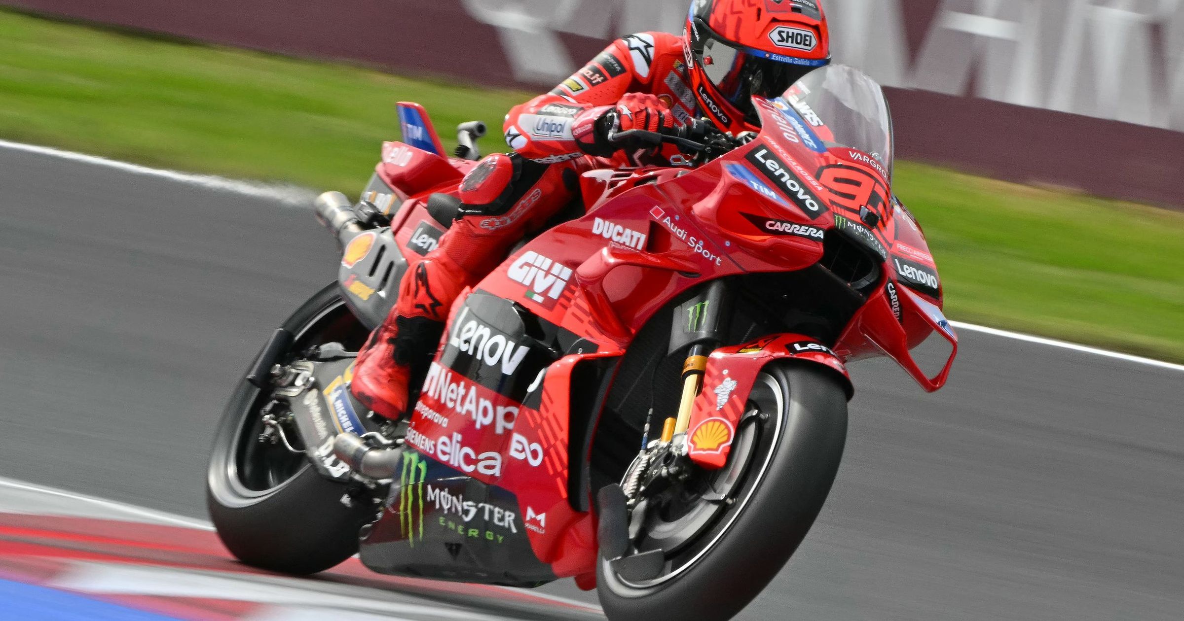 'Incredible victory' - Hodgson praises Marquez after beating 'world class' Bezzecchi in San Marino