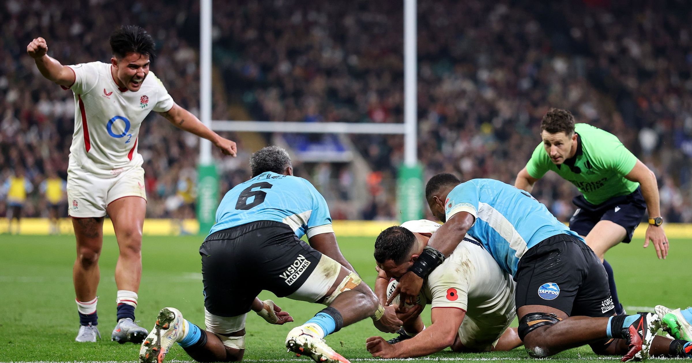 Ellis Genge 'hammers over the line' after brilliant break from Ollie ...