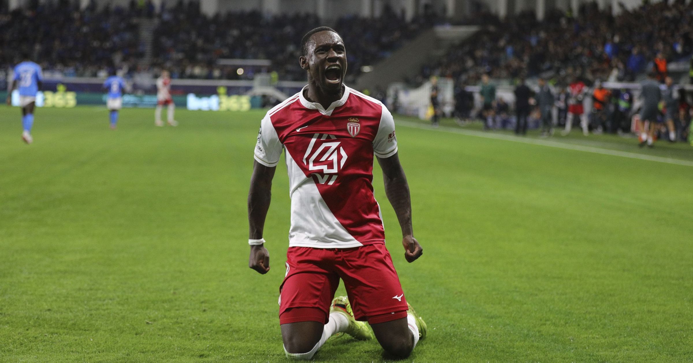 Folarin Balogun punishes ‘terrible error’ from Pafos goalkeeper ...