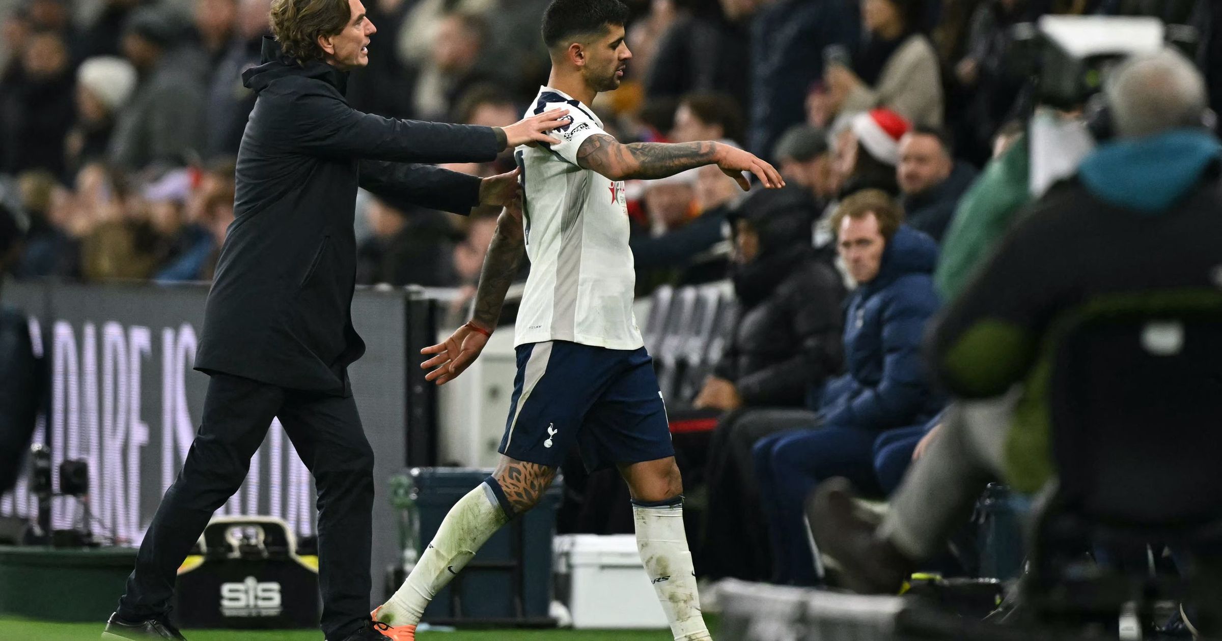 FA Cup team news: Suspensions hurt Spurs, Everton with Semenyo set for debut