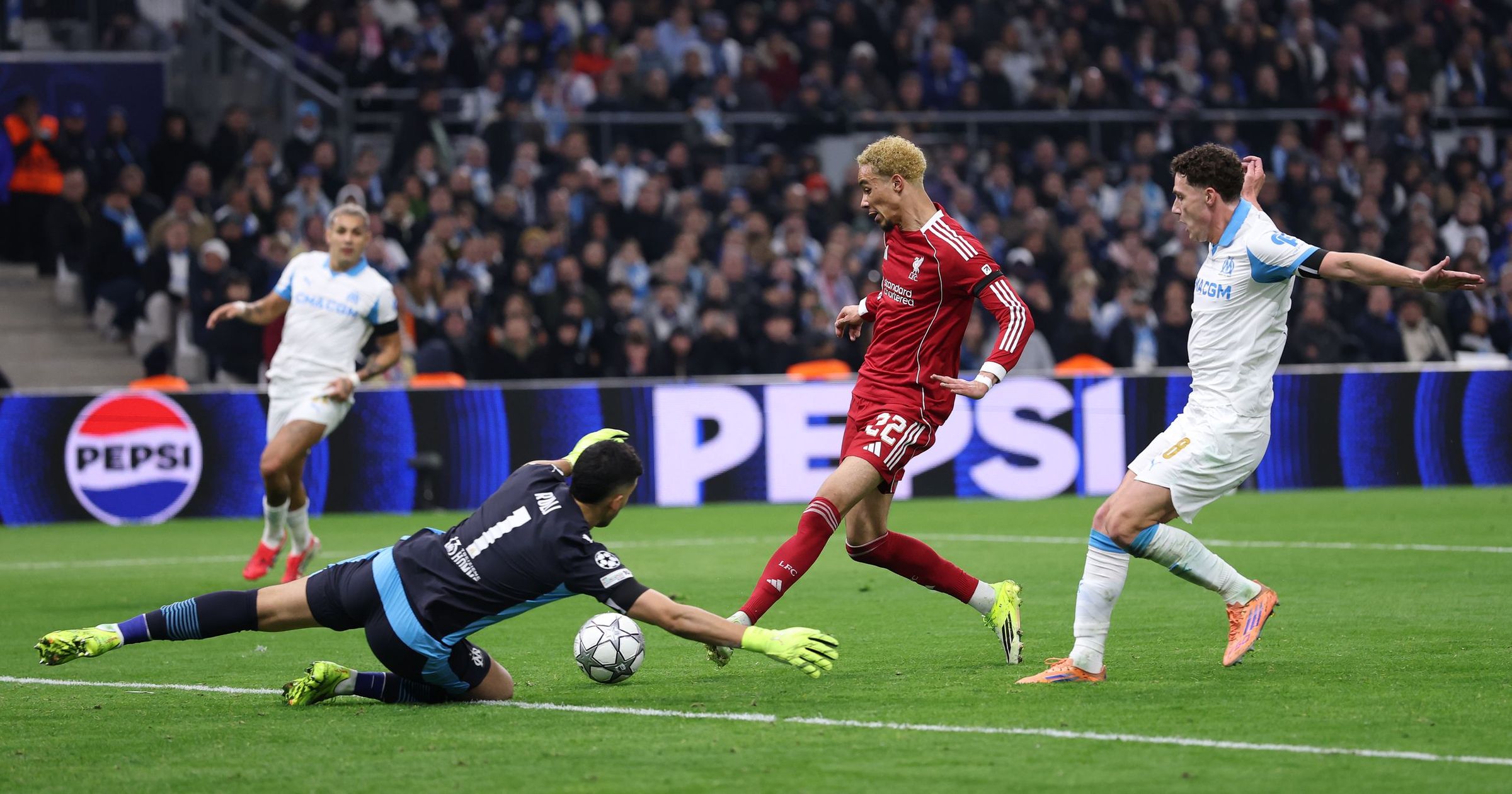 Marseille crowd erupts after 'excellent' Ekitike goal ruled out for offside by VAR