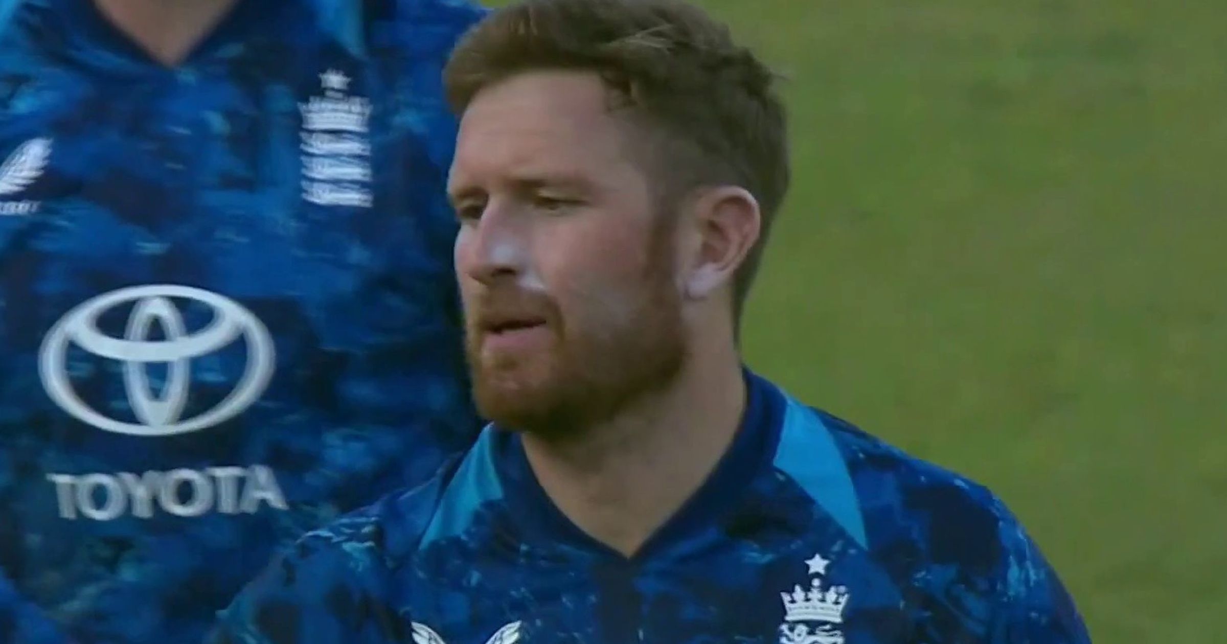 Dawson takes England's sixth wicket as Rathnayake caught in deep