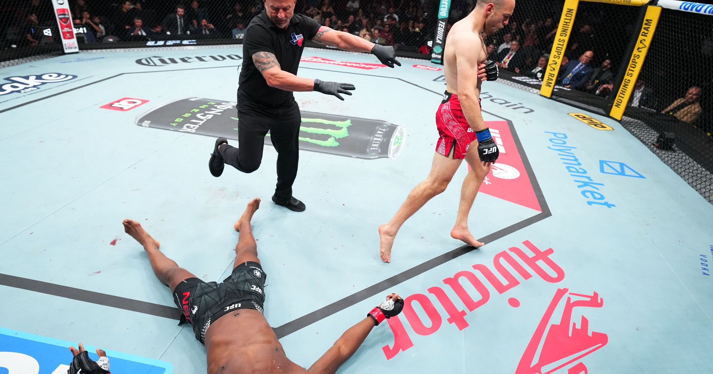 Medic puts Neal out with brutal right hook in first round