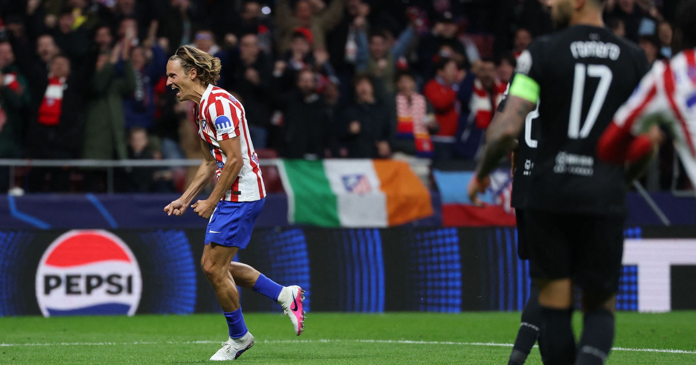 Spurs make 'worst possible start' after goalkeeper howler - 'Absolute disaster' - TNT Sports