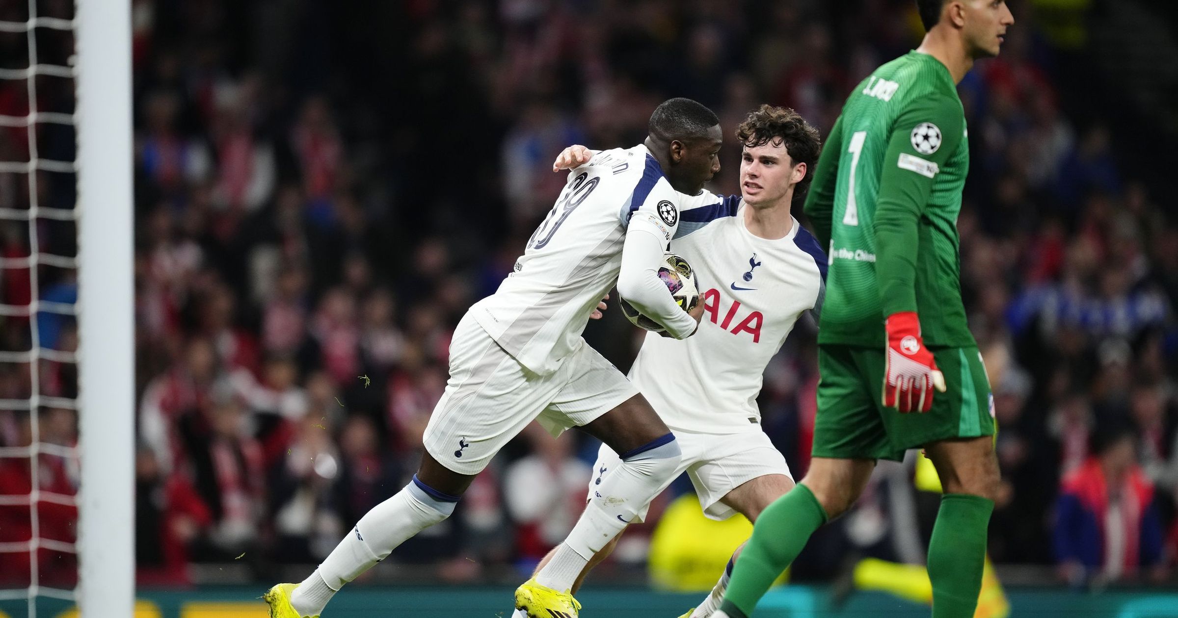 'There's some hope' - Kolo Muani heads Spurs into the lead to reduce Atleti deficit - TNT Sports