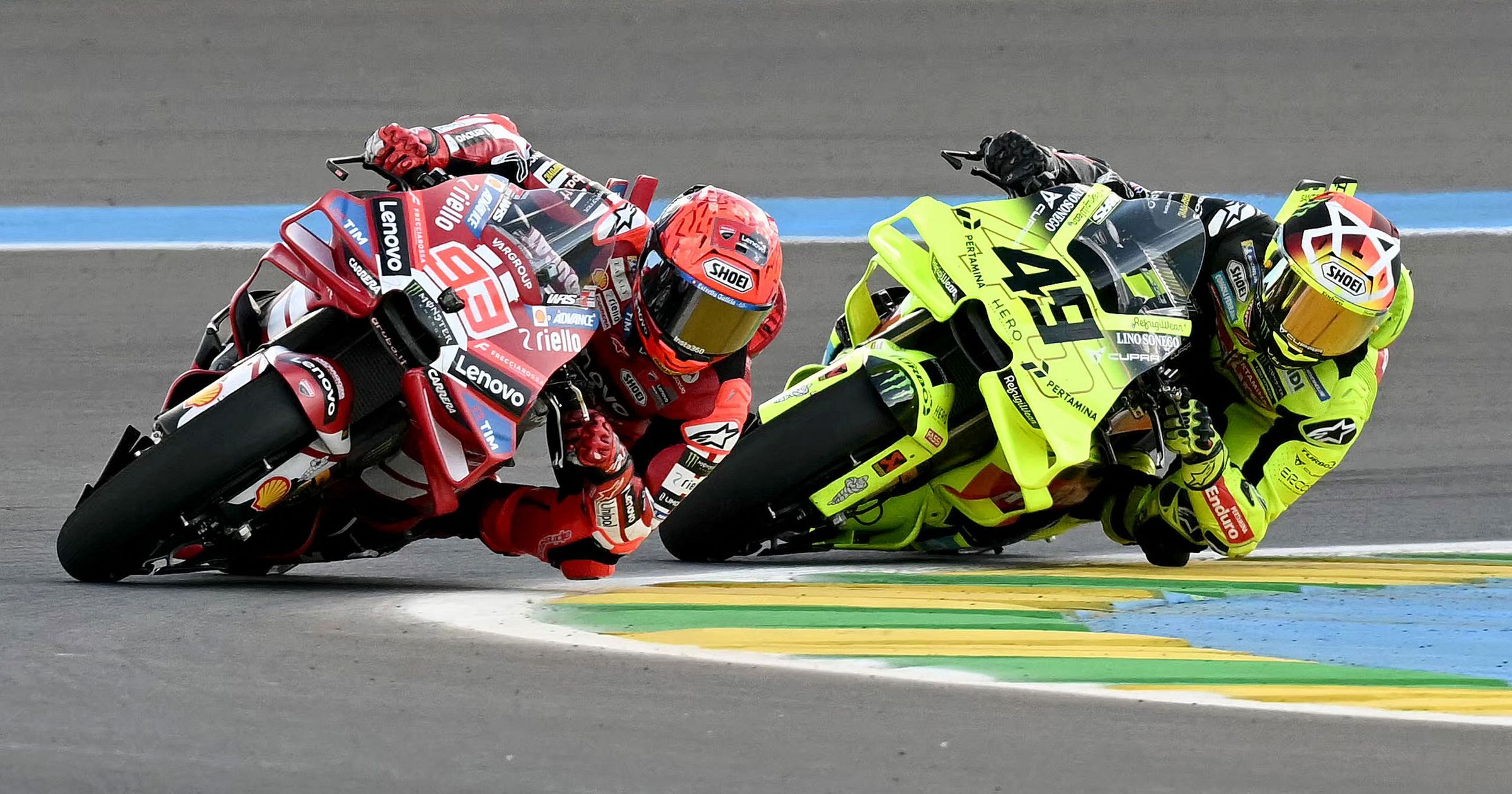 'Marc Marquez smelled blood' - World champion sweeps past Di Giannantonio at Brazil Sprint