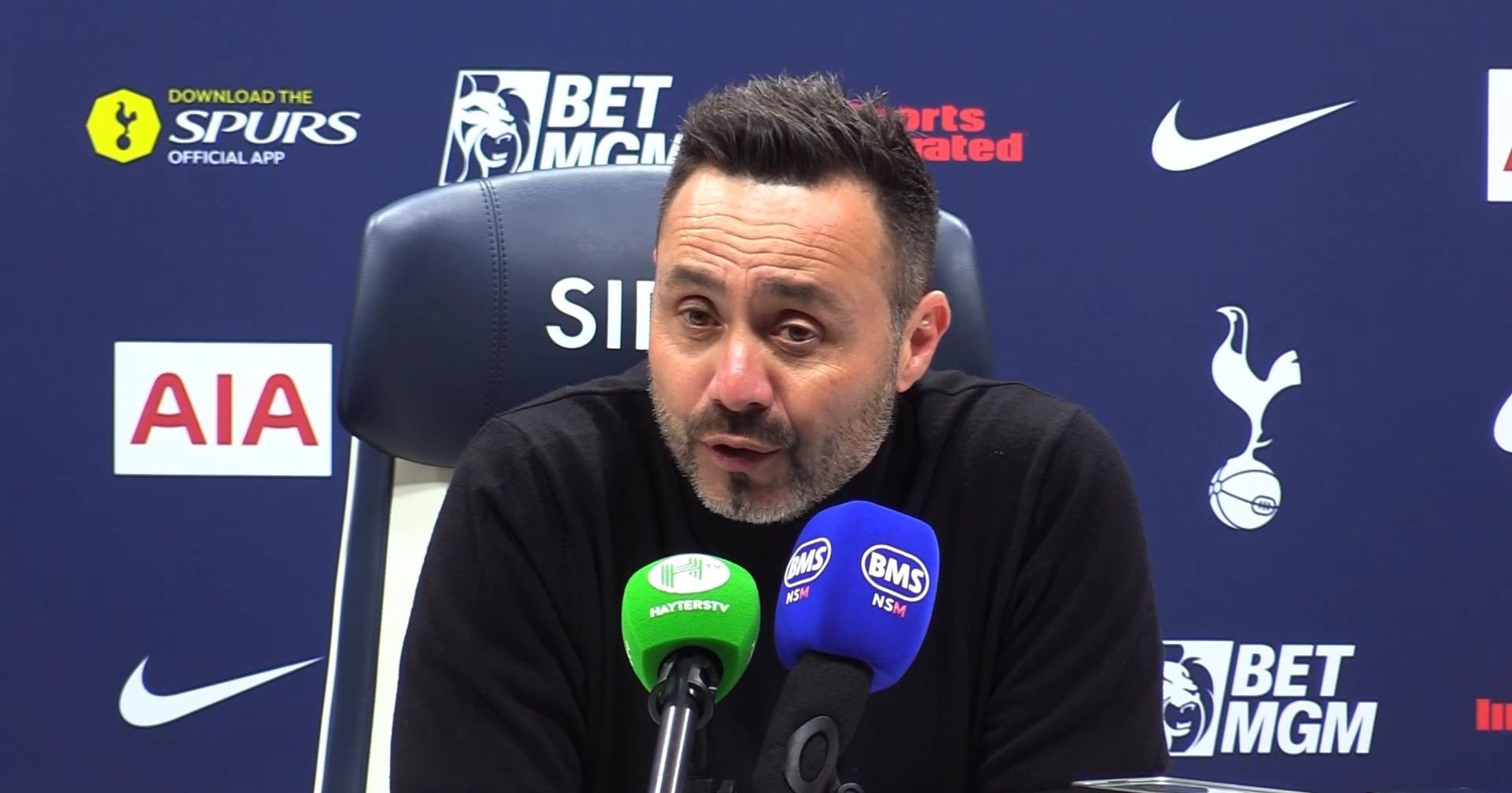 De Zerbi calls on Spurs players to smile or 'go home immediately' - TNT Sports