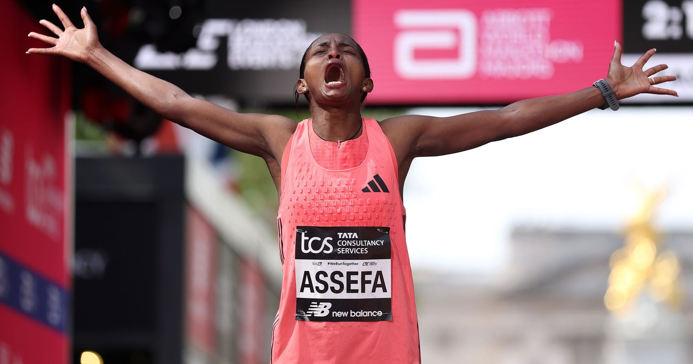 Tigst Assefa produces storming finish to break own world record and ...
