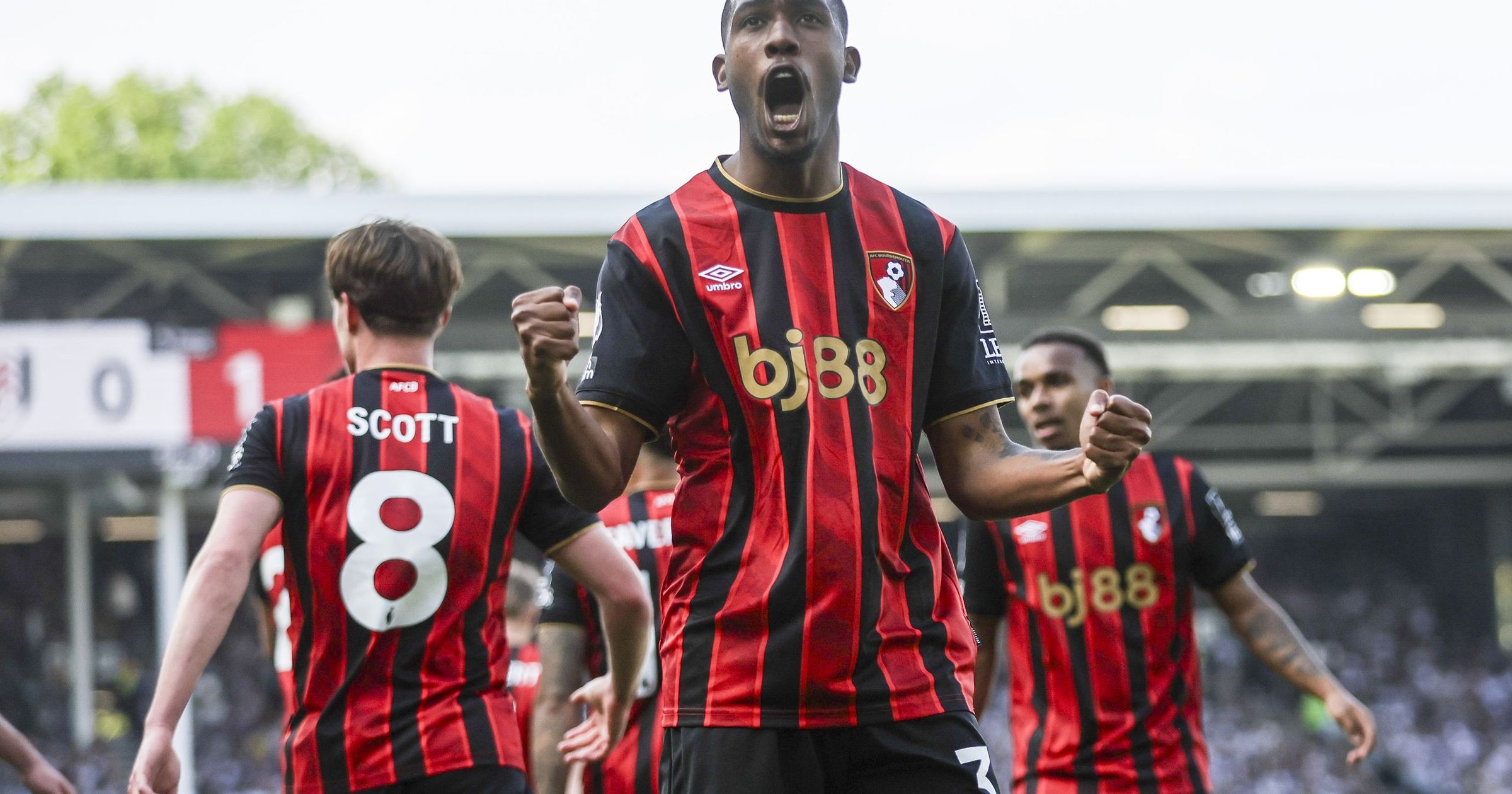 Iraola wants reunion with Bournemouth duo, Man Utd learn Fernandes price - Paper Round