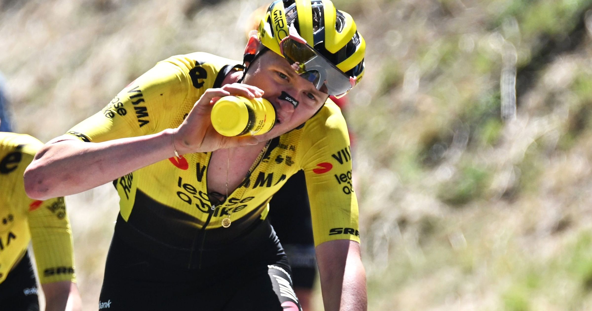 'Face would get you a job haunting houses' - control and sacrifice hands maglia rosa to Vingegaard