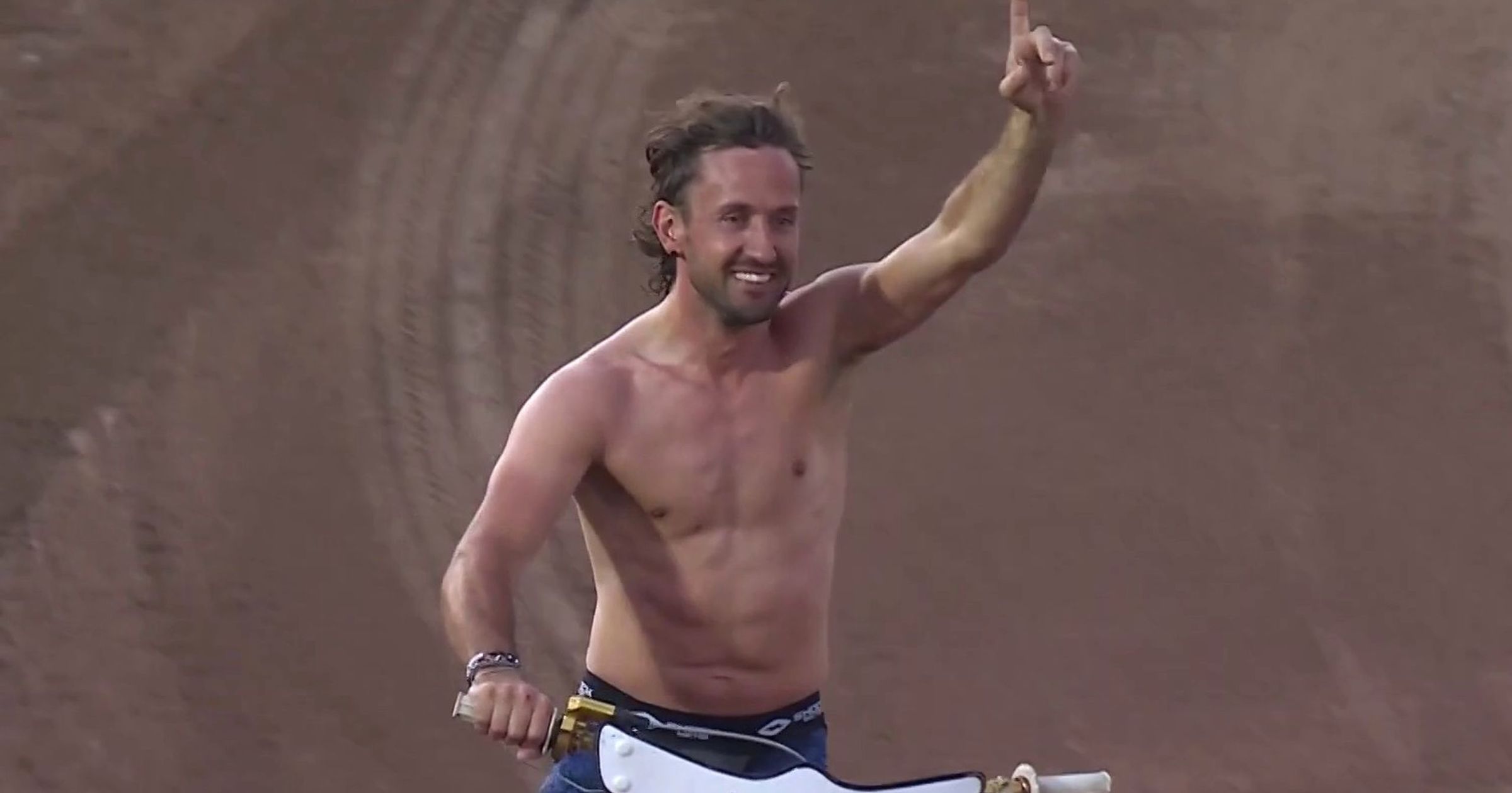 Underwear-clad Thomsen makes 'one of the most risque victory laps ever' after Speedway win