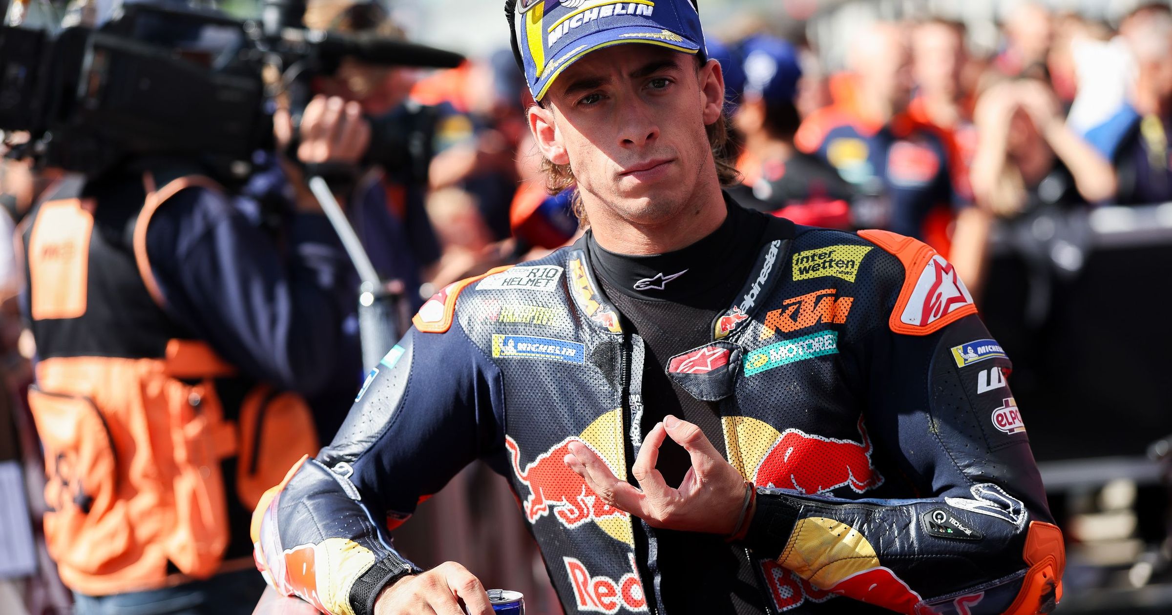 'He's thrown it away!' - Acosta crashes at Grand Prix Austria Sprint