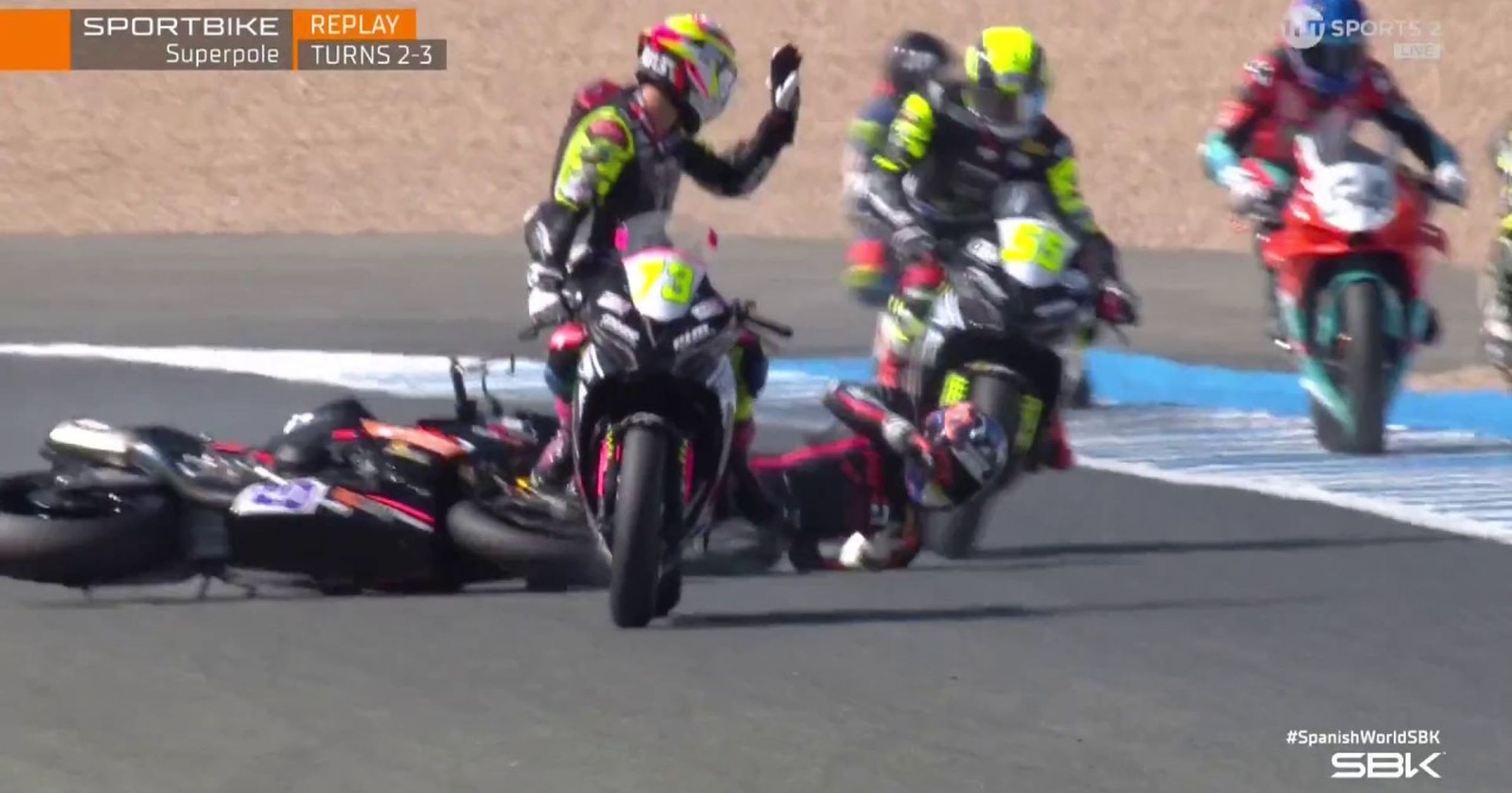 Red flag after Jurrien van Grugten escapes from crash - ‘His hand is ...