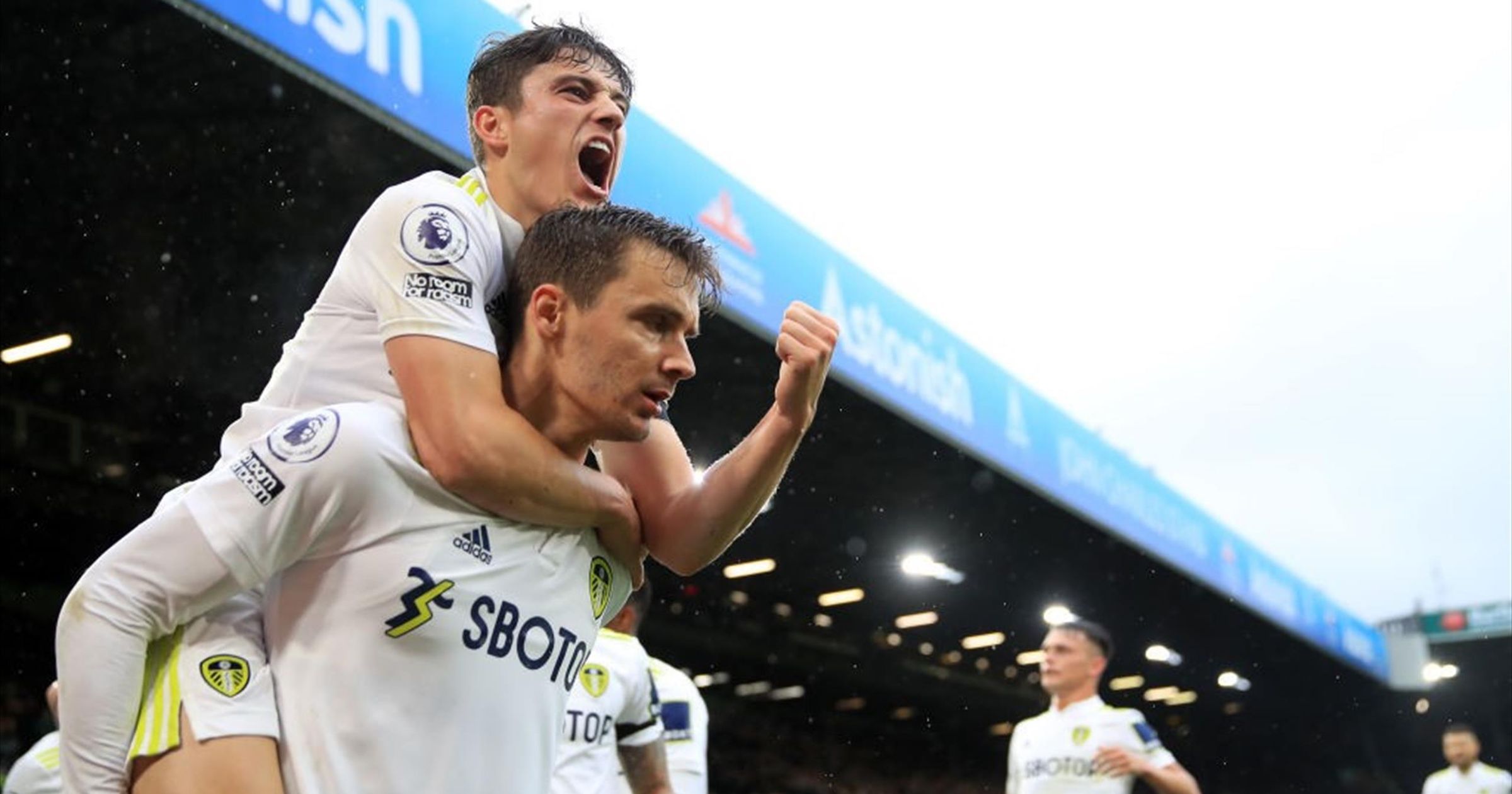 Premier League Round-Up: Leeds take first win of season, Wolves beat ...