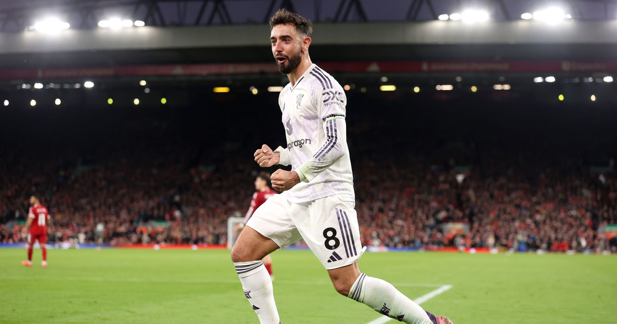 ‘I was still part of the plan’ – Fernandes on rejecting Saudi advances and staying with United