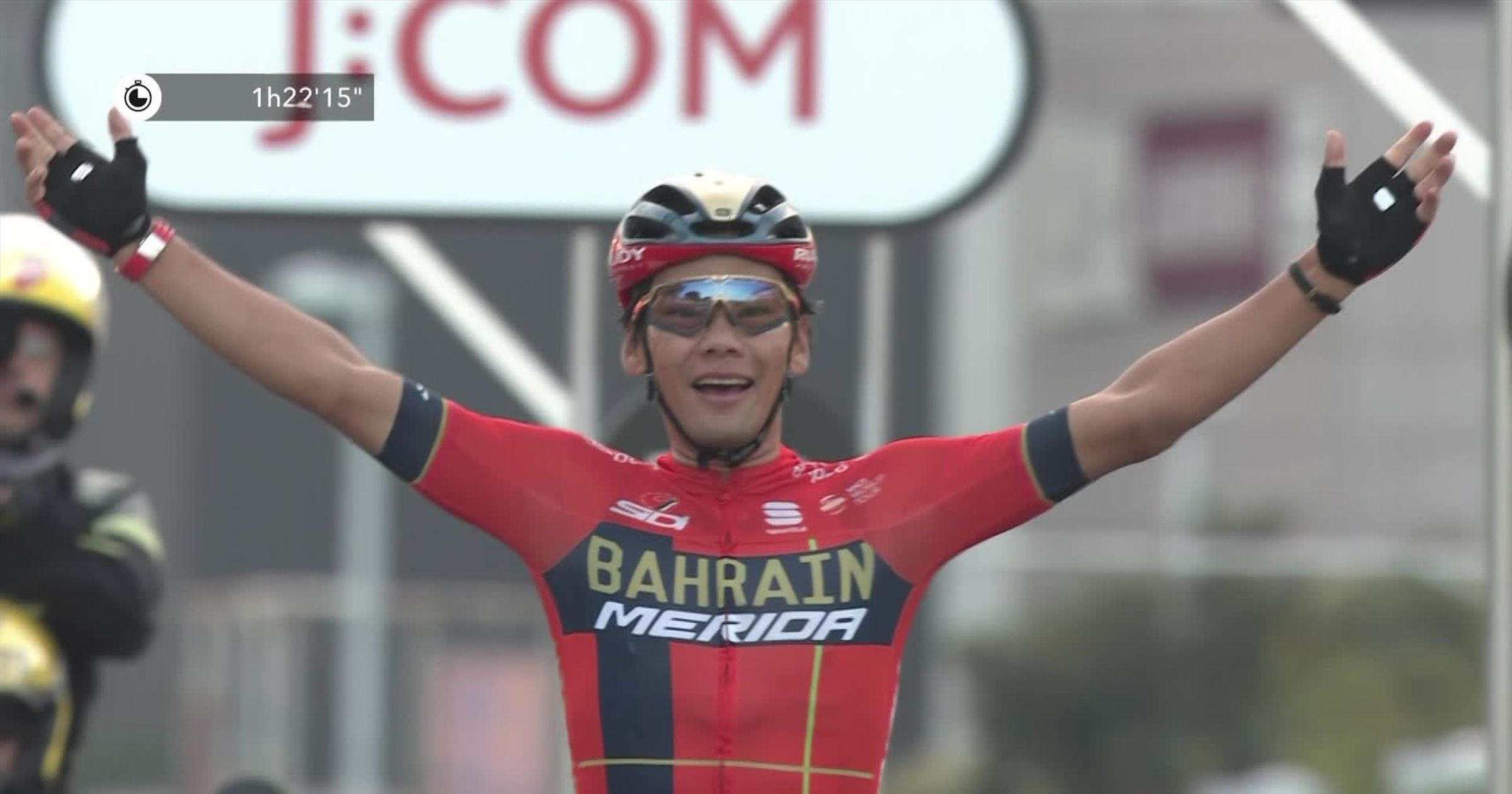 Yukiya Arashiro beats Egan Bernal, Primoz Roglic to win Saitama Criterium - Cycling video - TNT Sports
