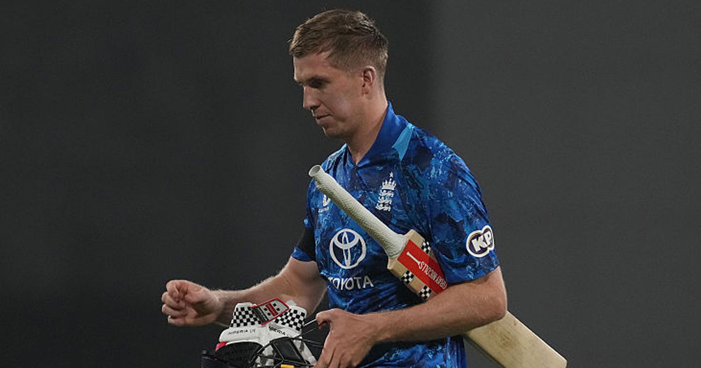 Watch: Crawley out early as England lose first wicket in chase