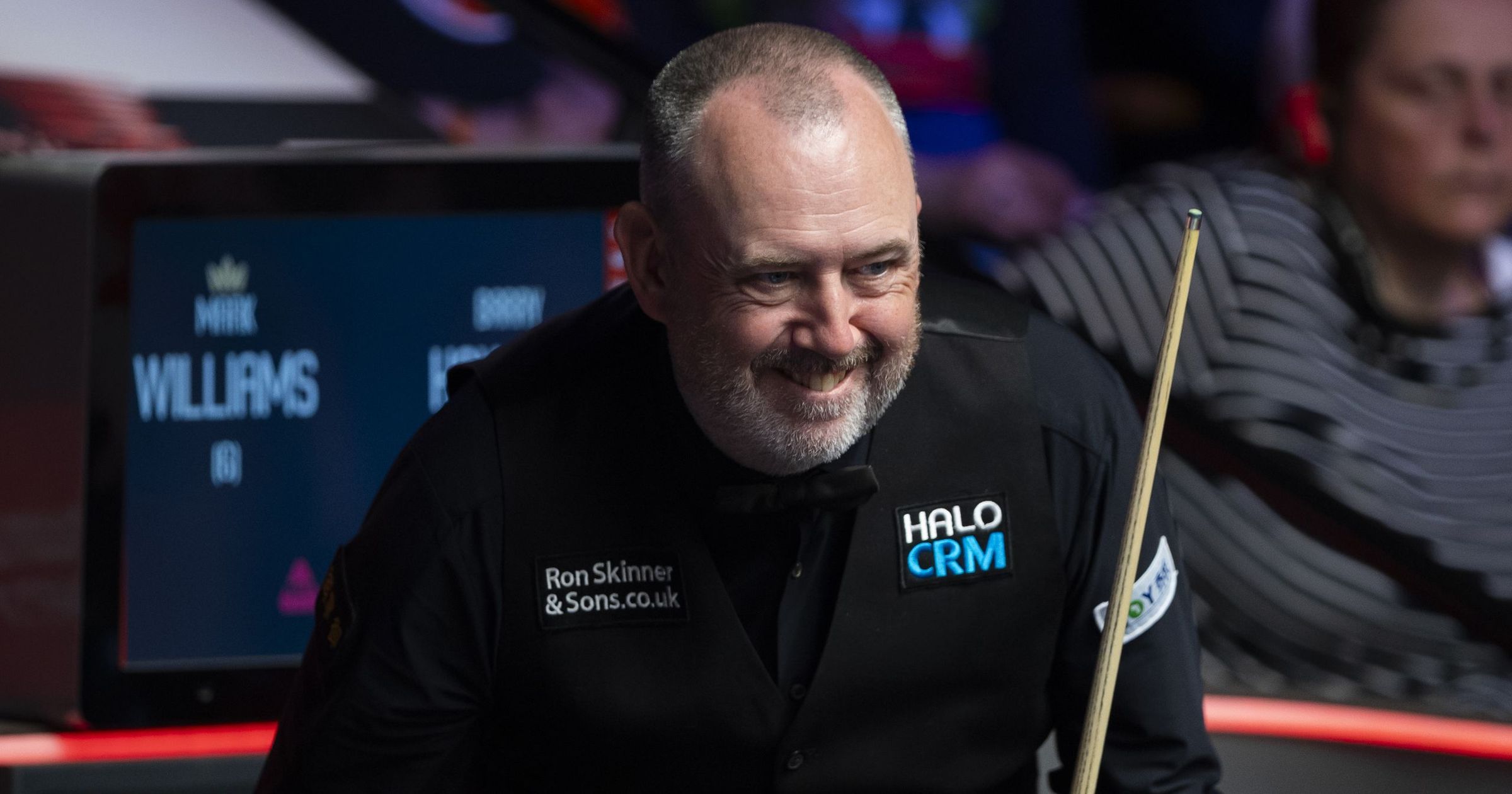 'Here you are!' - Williams sparks Crucible laughter after offering out cue