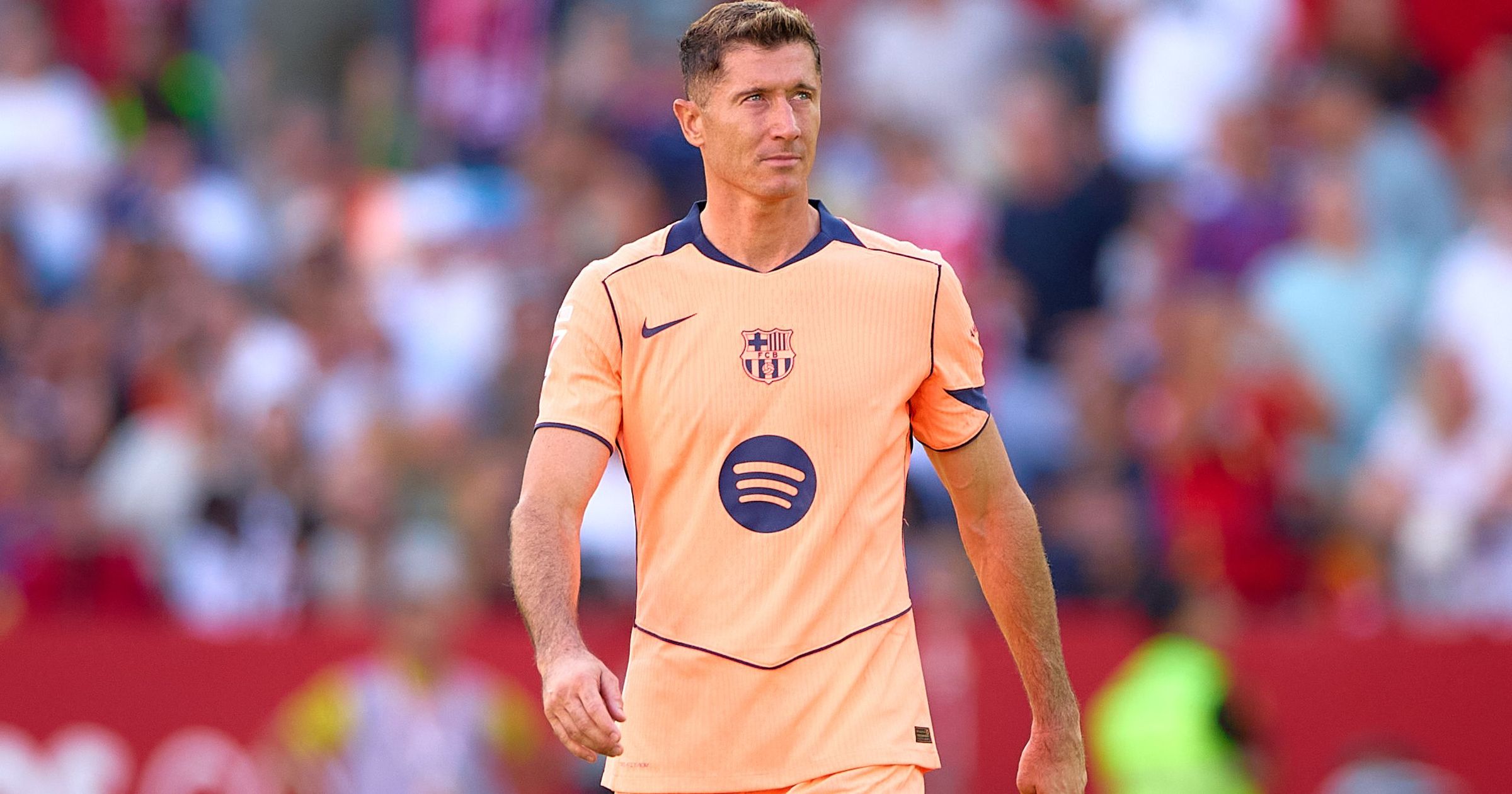 Euro Transfer News - United target Barcelona's Lewandowski, Spurs back in for Toney - TNT Sports