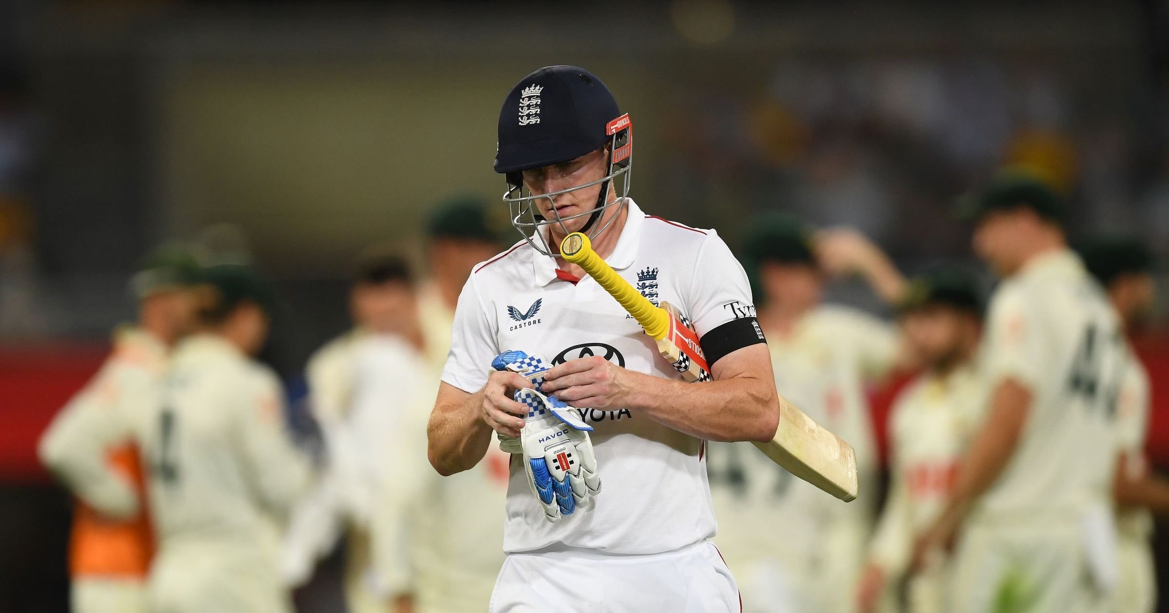 England on the rocks as Brook caught on next ball after surviving DRS