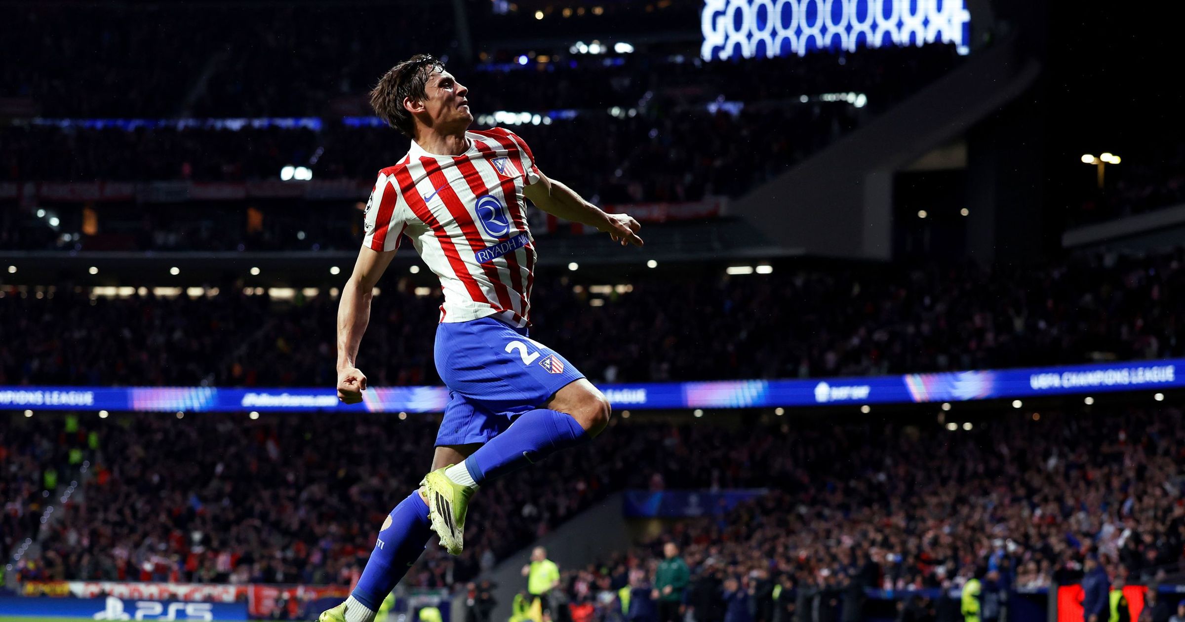 Le Normand makes it FOUR for Atleti as Spurs crumble - TNT Sports