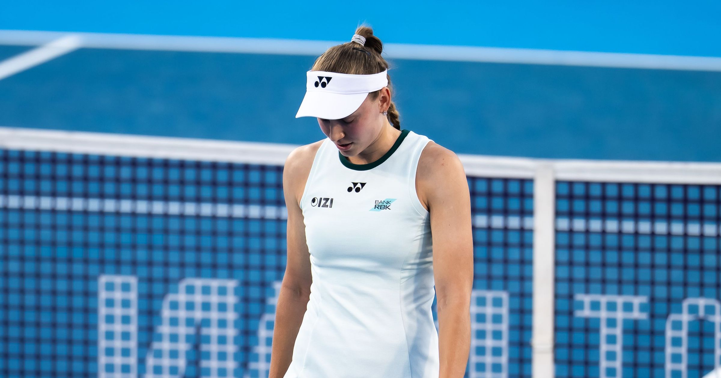 'Painful to walk' - Rybakina leaves opponent Swiatek 'scared' after Cincinnati Open retirement