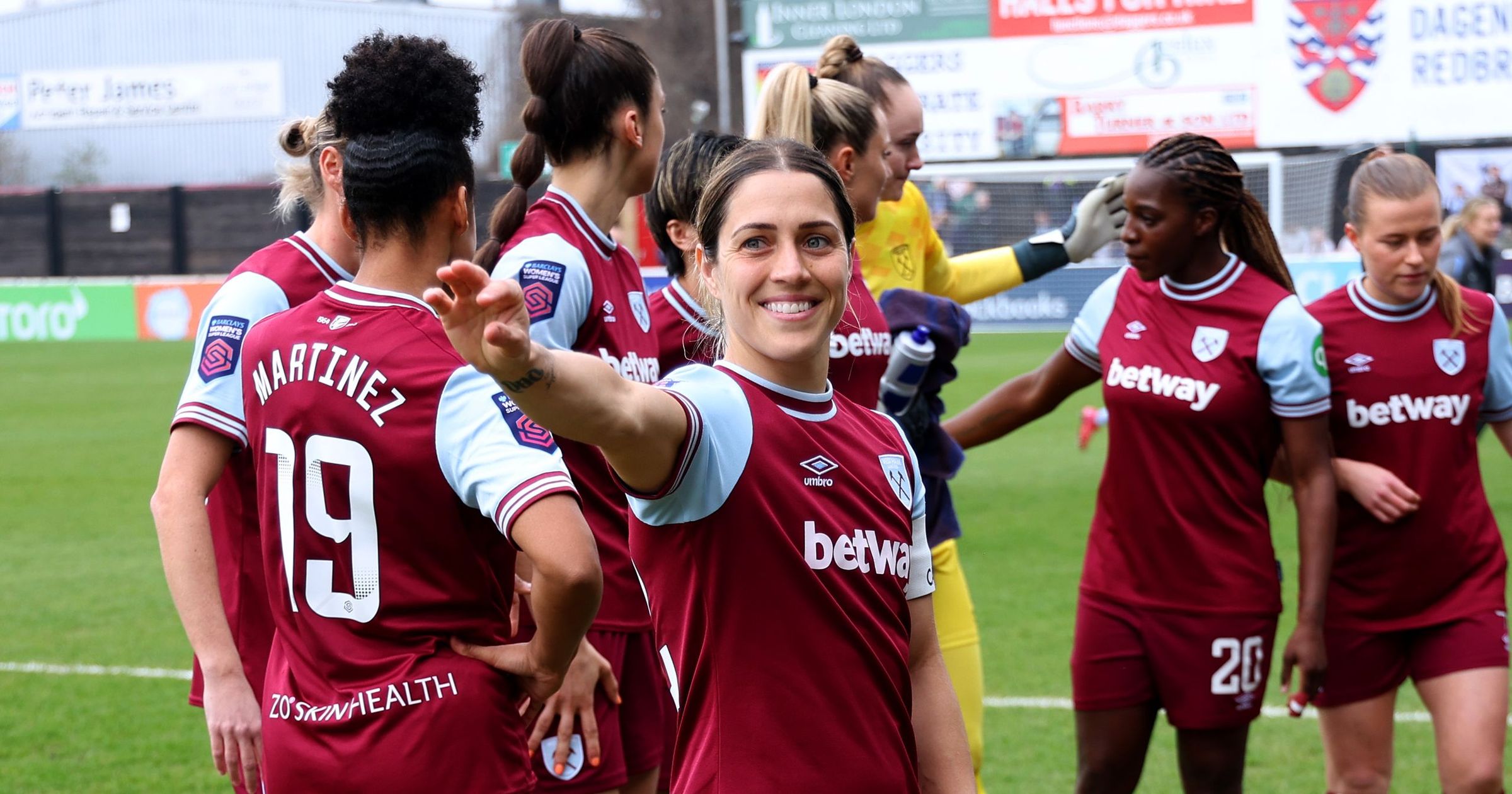 West Ham beat Spurs to leapfrog London rivals in WSL - TNT Sports