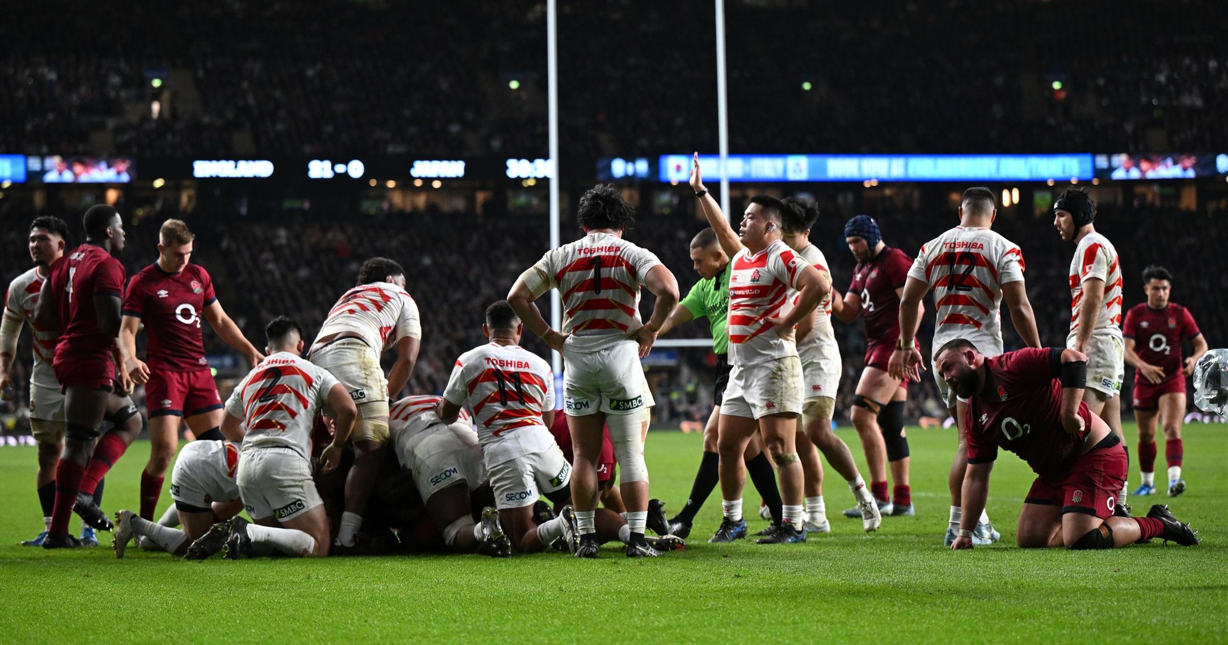 'Number three in the bag!' - Jamie George powers over the line to mark ...