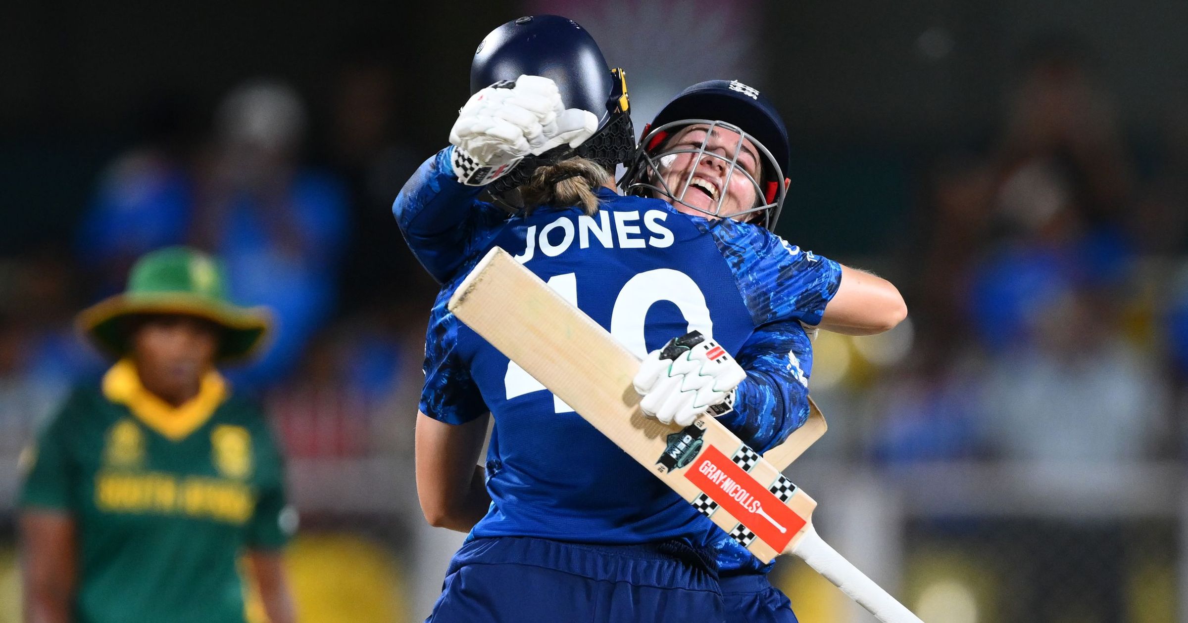 England beat South Africa by 10 wickets after bowling Proteas out for 69