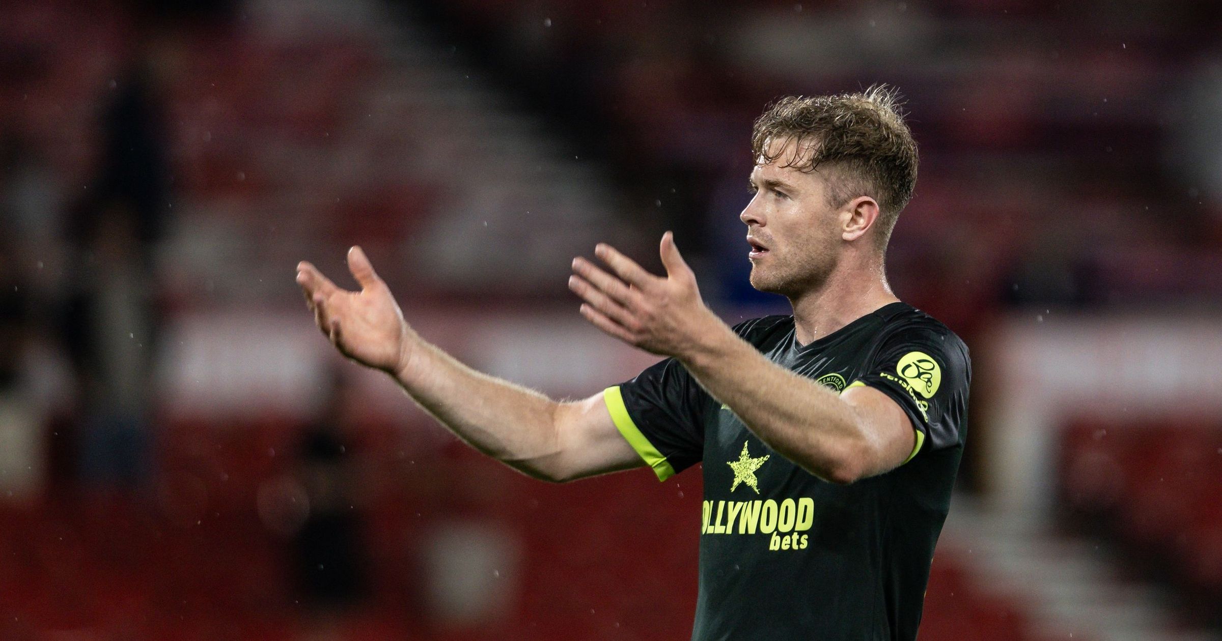Man Utd, Spurs and Liverpool all face obstacles to sign Brentford skipper Collins - Paper Round - TNT Sports